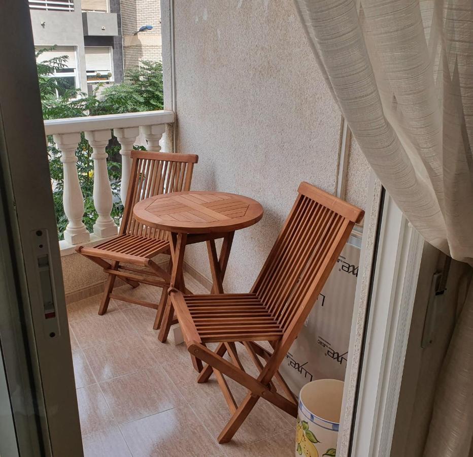 Linmarko Apartamento En Centro De Torrevieja Kültér fotó